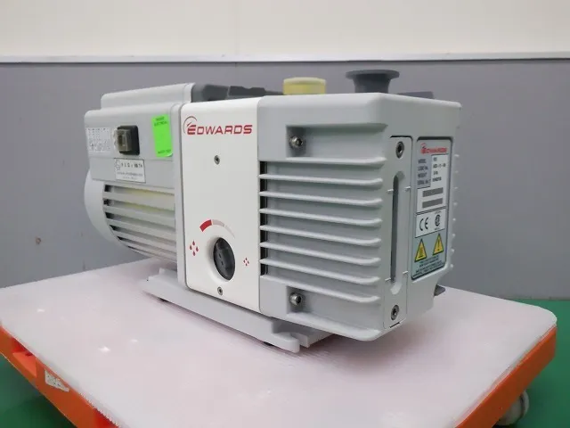 Edwards RV5 Rotary pump