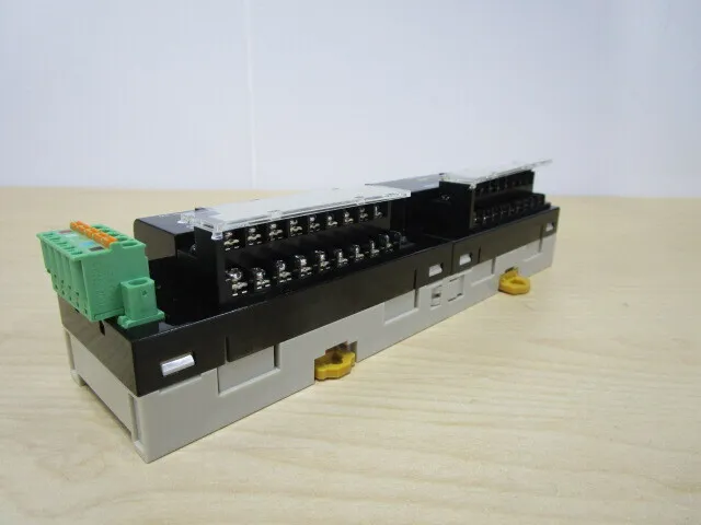 오므론 DRT12-ID16 I/O 터미널