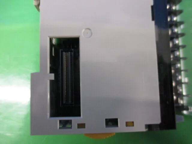 Omron CJ1W-DA08C Sequencer (PLC) output unit Detail Image - ASKINDEX Korea