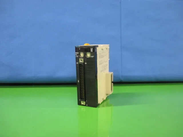 오므론 CJ1W-NC113 시퀀서(PLC) 위치 제어 유닛