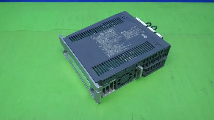 Mitsubishi Electric MR-J4-70B-U677 AC Servo Driver Detail Image - ASKINDEX Korea