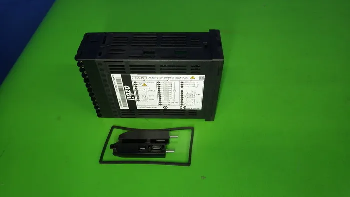 Azbil SDC45 Digital Indicating Regulator Detail Image - ASKINDEX Korea