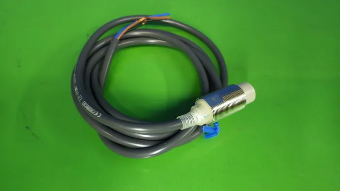 Omron E2E-X10ME1 Proximity sensor Detail Image - ASKINDEX Korea