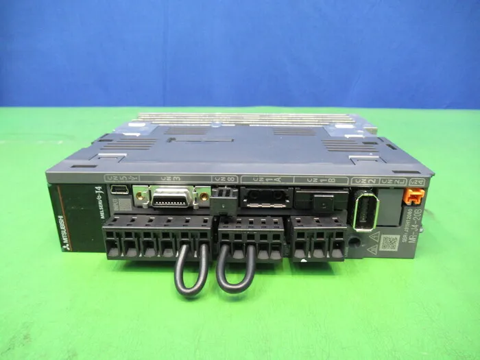 Mitsubishi Electric MR-J4-20B AC Servo Driver Detail Image - ASKINDEX Korea