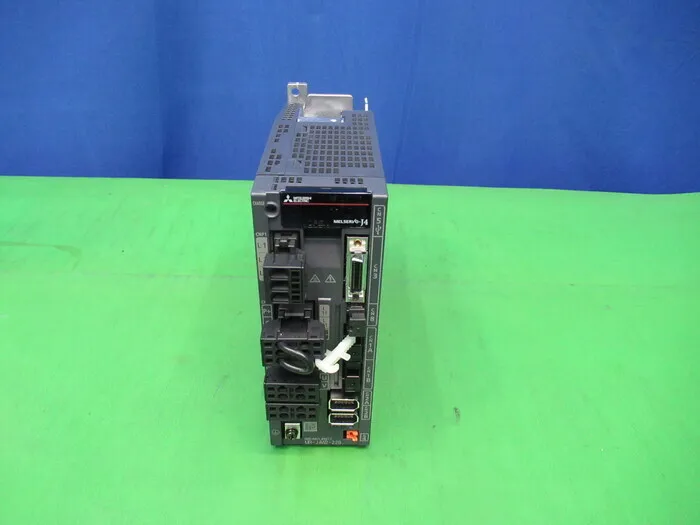 Mitsubishi Electric MR-J4W2-22B AC Servo Driver Detail Image - ASKINDEX Korea