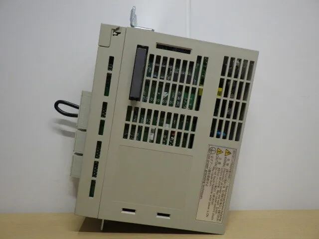 Yaskawa Electric SGDH-01BE-R Servo driver Detail Image - ASKINDEX Korea