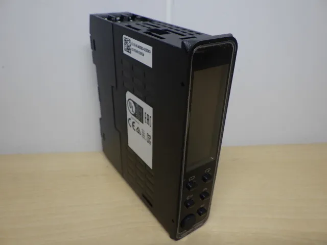 오므론 E5DC-RX2ASM-000 온도 조절기