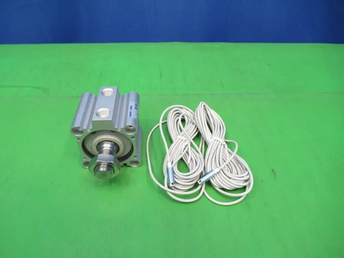 SMC CDQ2B50-15DCMZ-A93Z 실린더