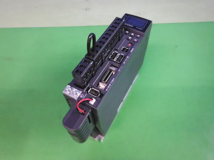 Keyence SV-020L2 서보 드라이버