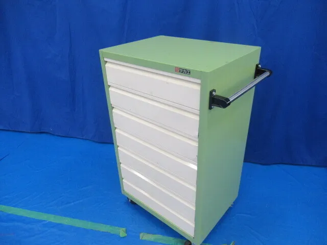 Sakae - Tool cabinet