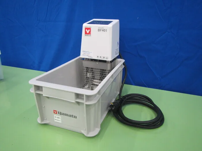 Yamato Science BF401 constant temperature water bath