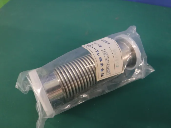 Tofle NW25 L=107 Flexible tube for vacuum