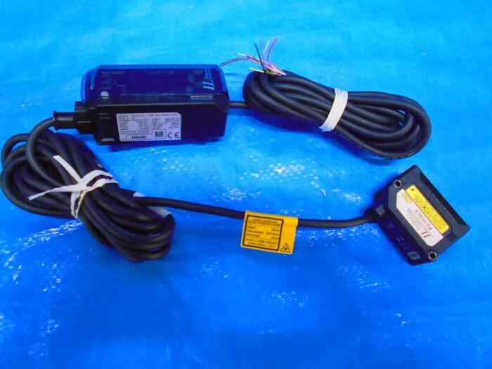 ko_キーエンス IL-1000/IL-S025 ko_レーザーセンサーset