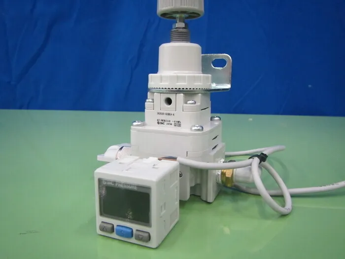SMC 10-IR2020-02BEA-A 레귤레이터
