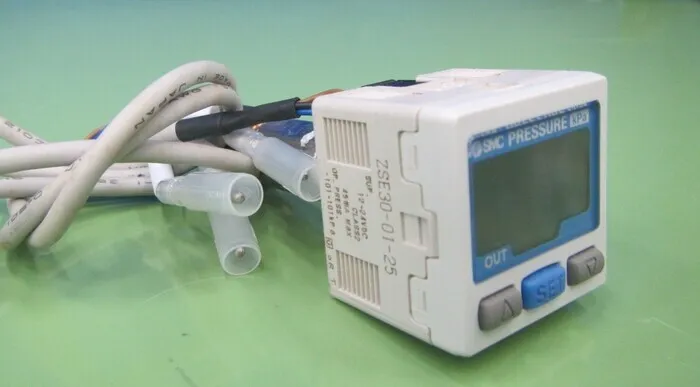 SMC ZSE30-01-25 Digital pressure switch Detail Image - ASKINDEX Korea