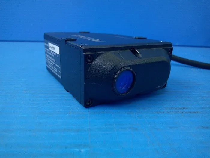 Keyence LT-9010M Sensor head Detail Image - ASKINDEX Korea