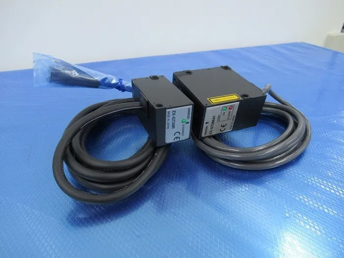 오므론 ZX-GT28S41 레이저 식 CCD 측장 센서 (센서 헤드)