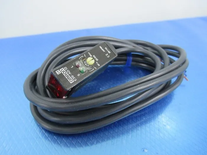 ko_キーエンス E3S-AD12 ko_中型アンプ内蔵光電センサ