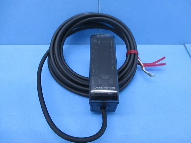 Keyence GT-71AP Contact-type digital sensor amplifier
