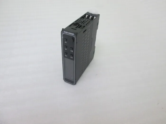 오므론 E5DC-RX2ASM-002 온도 조절기