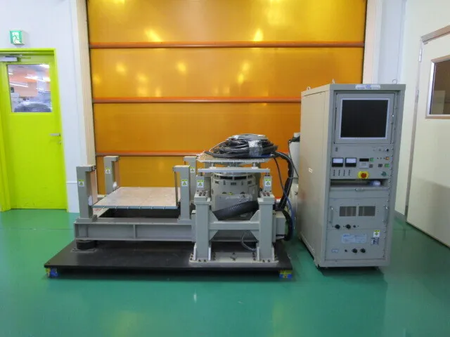 ko_エミック F-02500AM/FA ko_振動試験機
