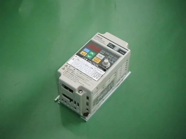 오므론 3G3JV-A2001 인버터
