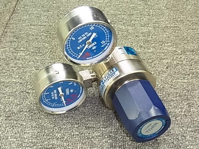 일본 산소 TORR-1715AB 레귤레이터